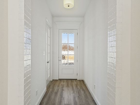 2nd image of 1004 Derby Rd