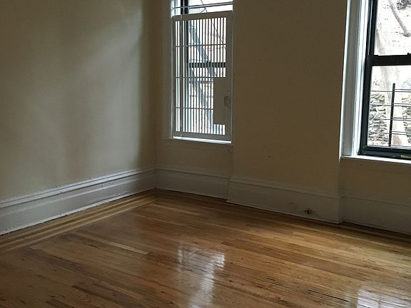 4th image of 132 Seaman Ave APT 1A