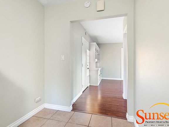 4th image of 2544 University Ave