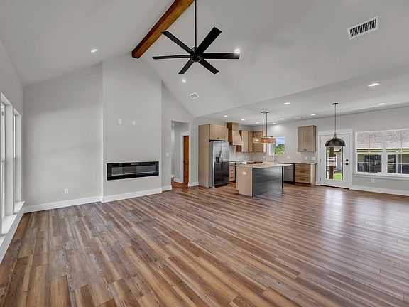3rd image of 160 Stonecastle Drive