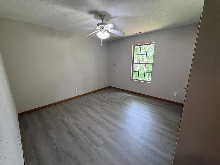 29 Boone Crossing Dr — Photo 16