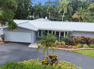 1901 Oakdale Ln N, Clearwater, FL 33764