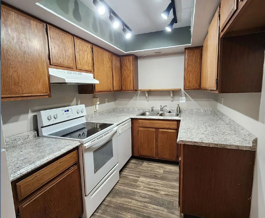 1st image of 2782 Eldora Cir APT D