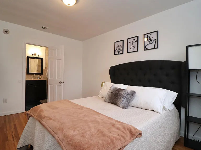 206 Beacon Ave #2 — Photo 27
