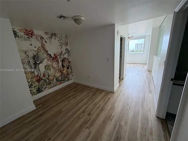 3000 NE 188th St #707 — Photo 24
