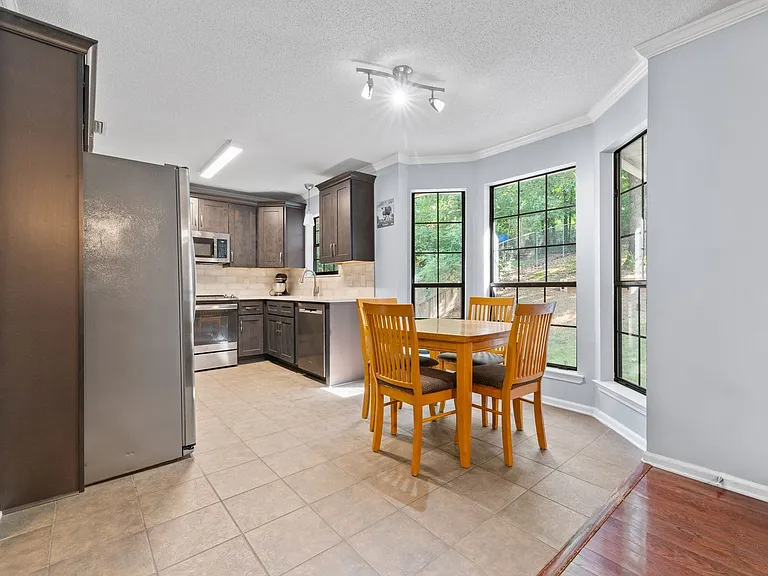 3812 Lakewood Valley Dr — Photo 5