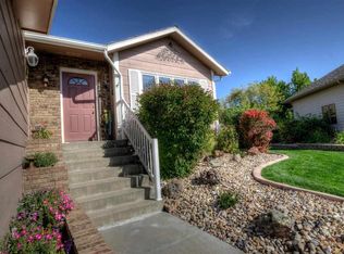 2306 Cambridge Pl, Rapid City, SD 57702