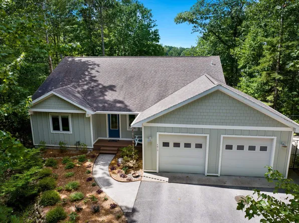 4810 N Indian Lake Rd, Traverse City, MI 49696