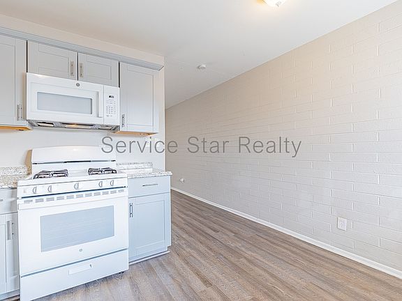 4th image of 1638 W Desert Cove Ave APT A
