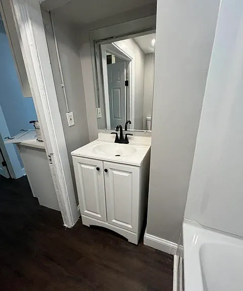 40 Austin St #1 — Photo 11