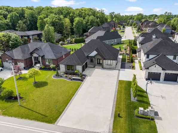 351 Old Tecumseh Rd, Lakeshore, ON N8N 3T2