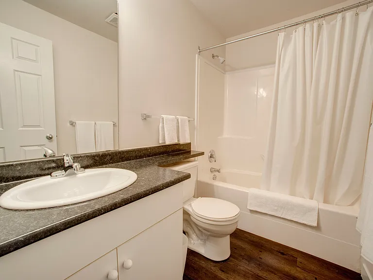 101 Loutit Rd — Photo 5