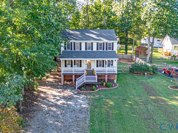 2219 Overlook Rd, Powhatan, VA 23139
