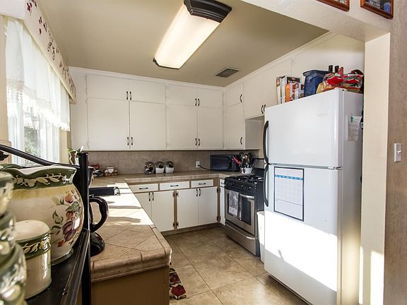 5th image of 1283 N Delno Ave