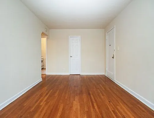 Rented by SW Queens Mezzanine | media 7