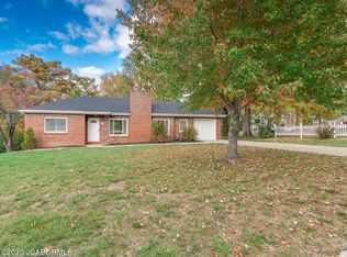 2004 Wayne Ave, Jefferson City, MO 65109