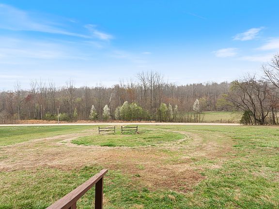 5th image of 121 Deer Ck Rd