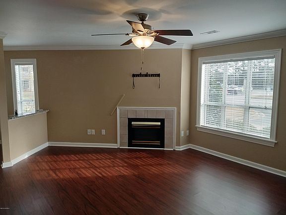 2nd image of 100 A Breezewood Dr