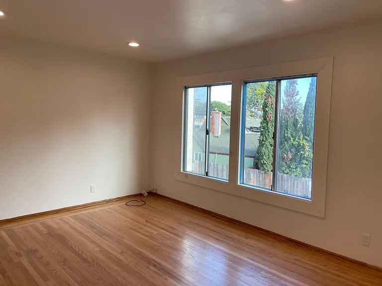 1278 Solano Ave — Photo 11