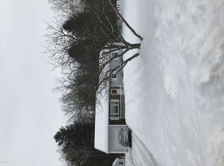 91 Dimmick Rd, Gansevoort, NY 12831