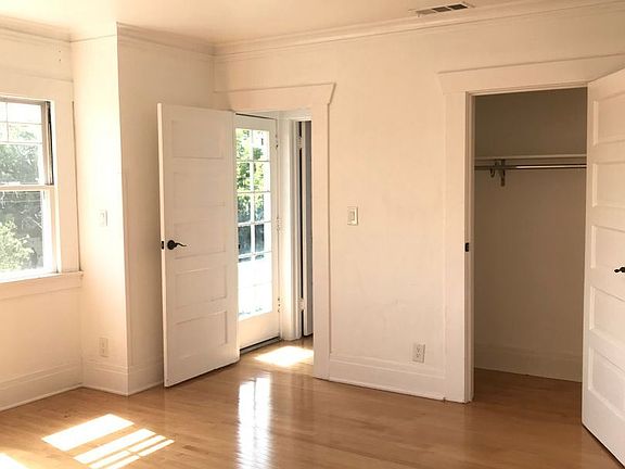 4th image of 1411 S Oxford Ave #9815929