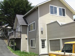 848 Buena Vista St, Moss Beach, CA 94038