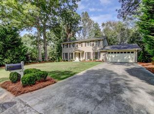 2400 Redcliff Way, Dunwoody, GA 30338