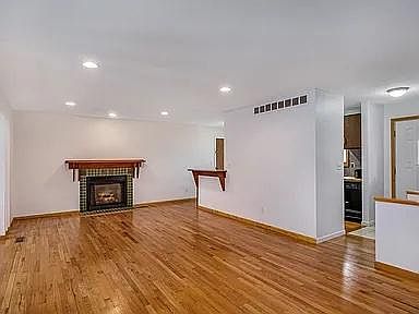 3rd image of 2135 Garden Homes Ct