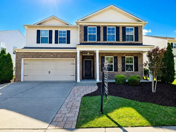 4209 Auburn Hills Dr, Raleigh, NC 27616