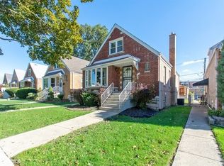 8047 S Sawyer Ave, Chicago, IL 60652
