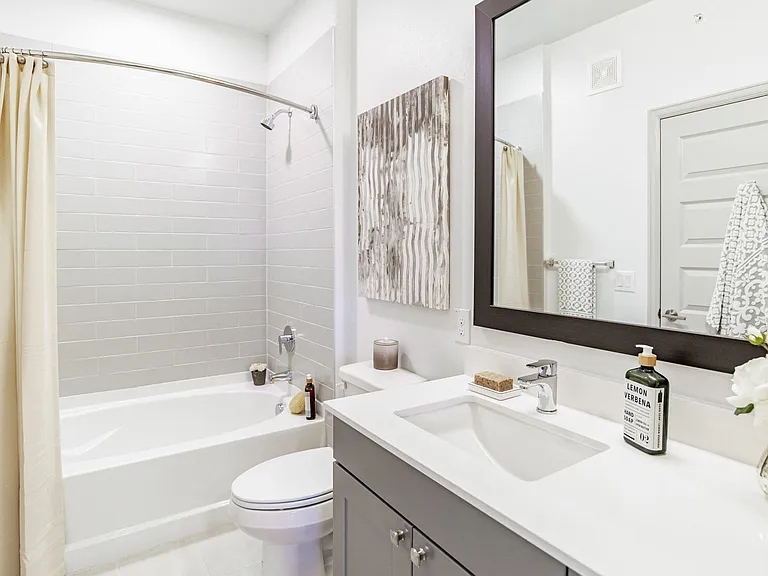 Alys Crossing Apartments — Photo 45