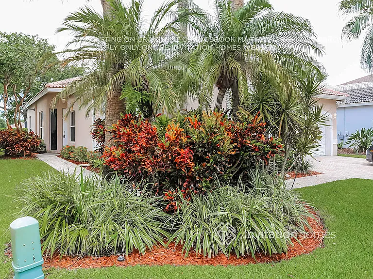 7586 NW 60th Ln — Photo 17