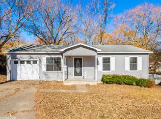 15 Greenway Ct, Jacksonville, AR 72076