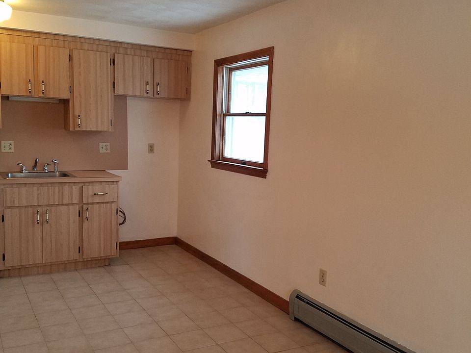 2nd image of 14 Tapley Pl