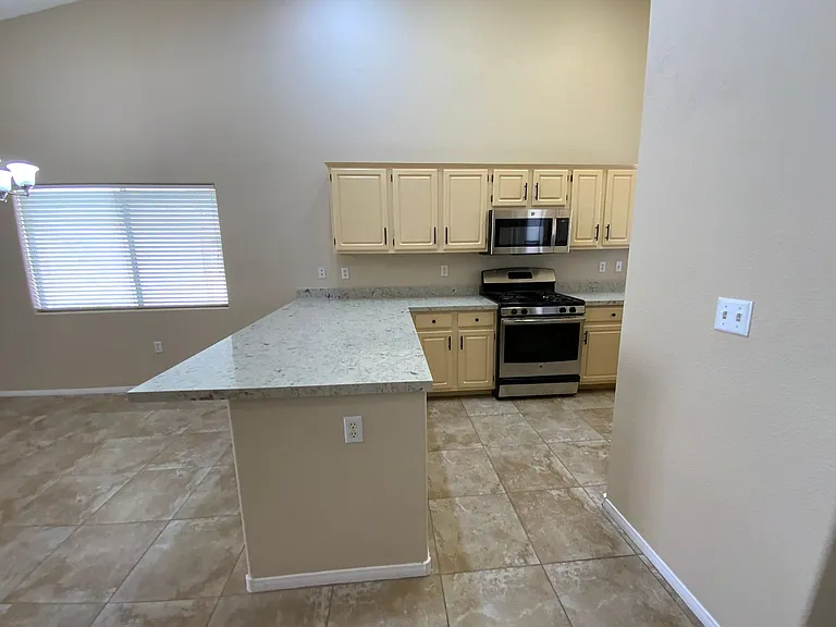 855 N Stephanie St #314 — Photo 15