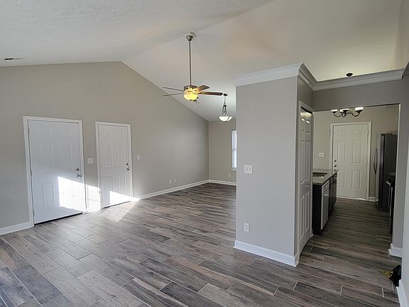 5th image of 4227 Lambert Ave