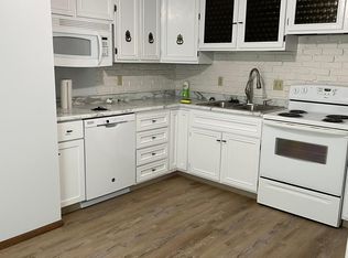 605 Good St, Dixon, IL 61021