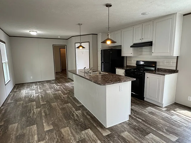 242 Wallingford Dr — Photo 8