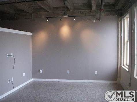 5th image of 221 W Lancaster Ave Unit 10010