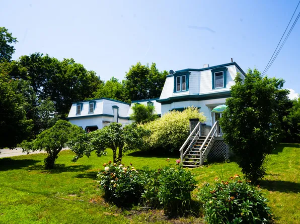 7 Center Street, Richmond, ME 04357