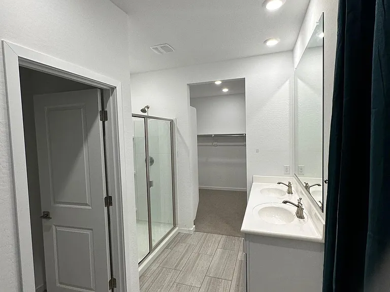 22465 W Sonora St — Photo 5