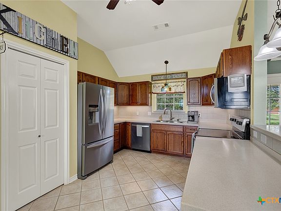 4th image of 175 Creekwood Dr