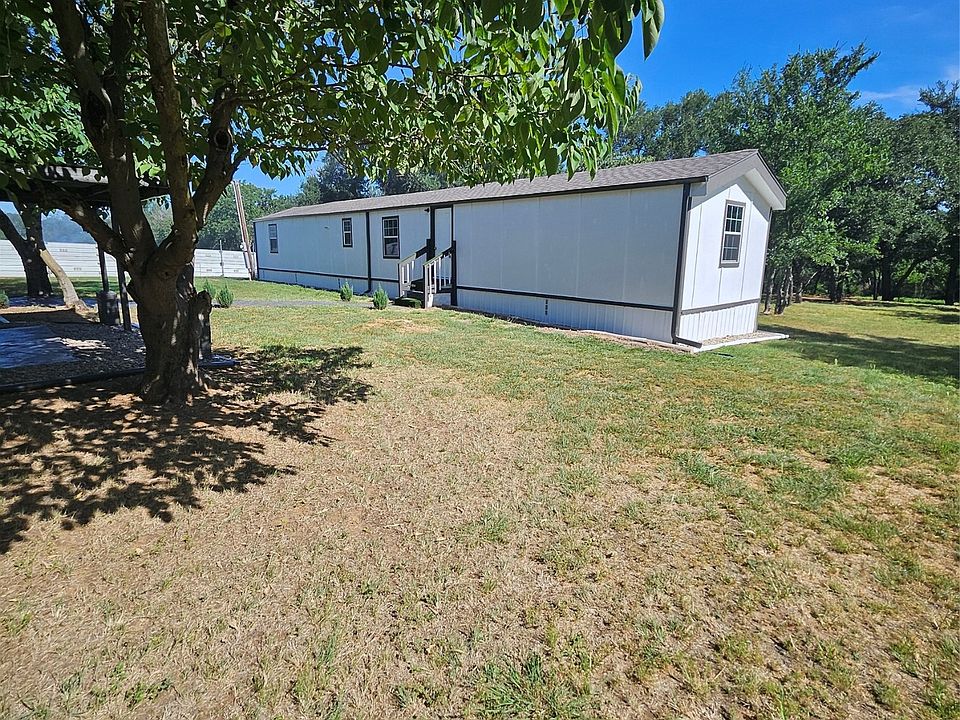 1st image of 124 Trails End Cir