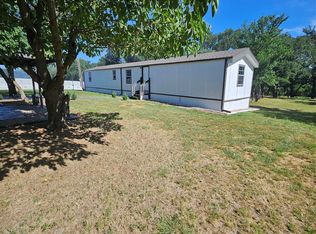 124 Trails End Cir, Millsap, TX 76066