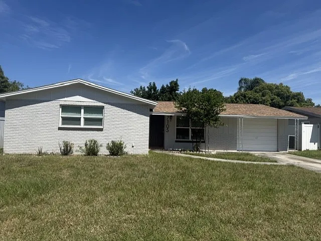 7105 Mayfield Dr