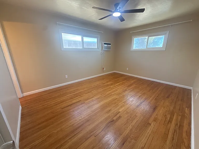 5457 Dorothy Dr — Photo 8