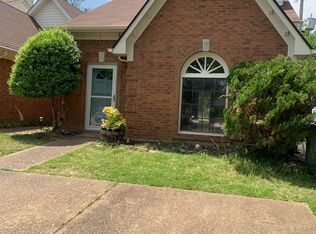 1685 Oaken Bucket Dr, Cordova, TN 38016
