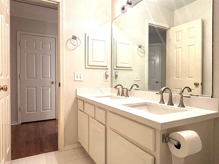 9514 Leaning Tree Ln — Photo 28