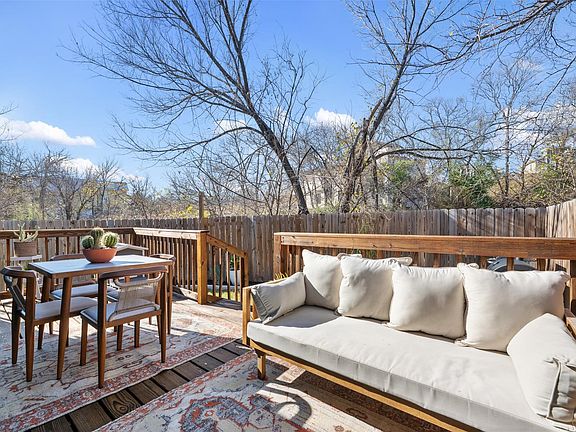 3rd image of 1616 Webberville Rd #A