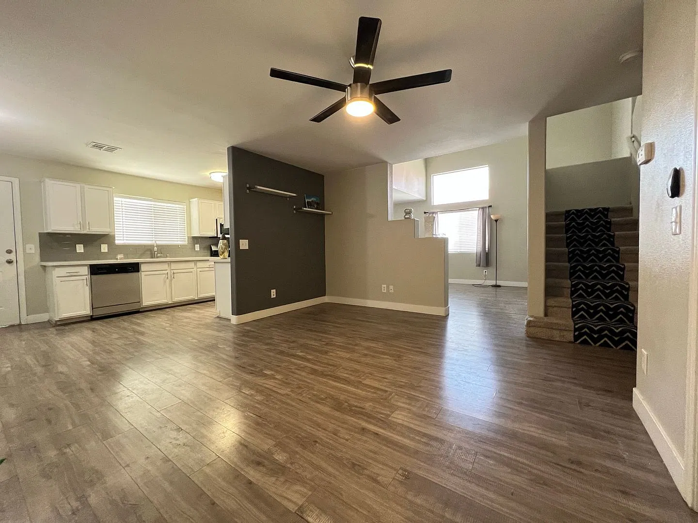9363 Graceful Gold St — Photo 3